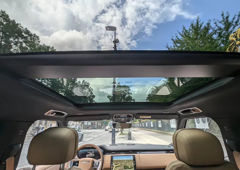 Range Rover 4.6 LWB de location chez VENDÔME PLAZA à Boulogne-Billancourt